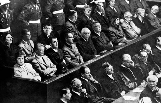 Claudia Roth beleidigt – Bild-Montage des Nürnberger Prozesses löst Strafverfahren aus
