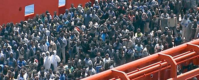 Migranten-Tsunami aus Afrika kommt auf Europa zu