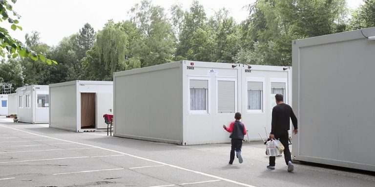 Institut für Menschenrechte kritisiert Lebensbedingungen von Flüchtlingen in Deutschland