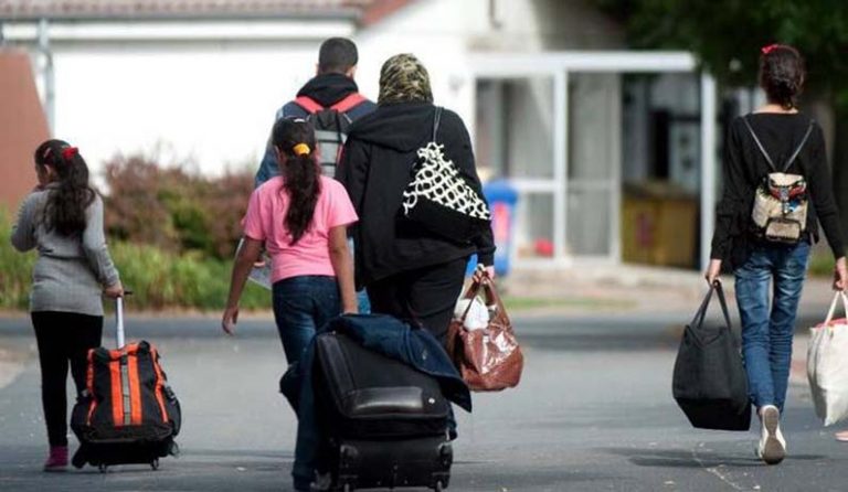 Flüchtlinge – Thüringer Landrat: „Wohnungen nur noch für die, die arbeiten wollen!“