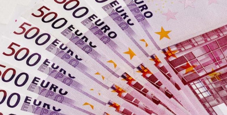Erfundener Nachwuchs: Kindergeldbanden sorgen für Schaden von mehr als 100 Millionen Euro