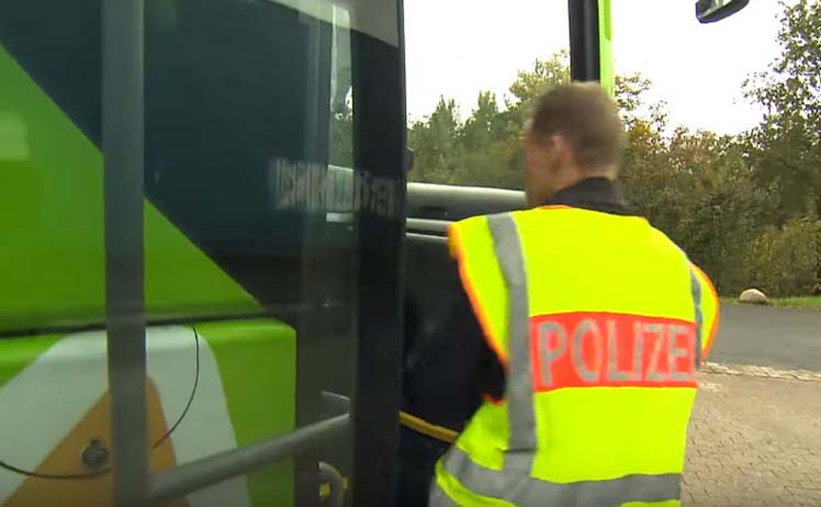 Dank offener Grenzen: Zahl der illegal Einreisenden in Fernbussen drastisch gestiegen