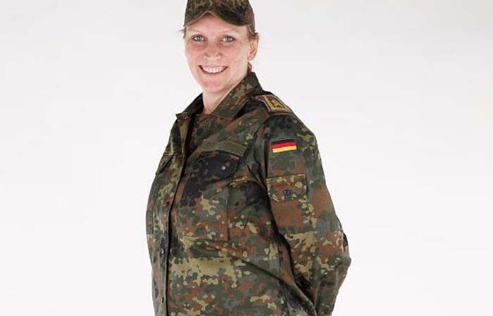 Marode Bundeswehr – aber Umstands-Uniformen für schwangere Soldatinnen
