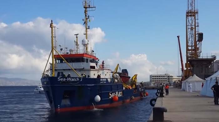 Italien blockiert ein „Rettungsschiff“ – in Spanien darf es anlegen