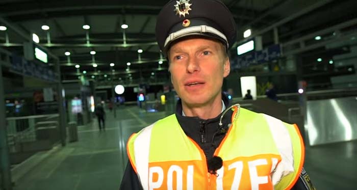 Wegen Messerattacken: Bundespolizei führt Waffenkontrollen an Berliner Bahnhöfen durch