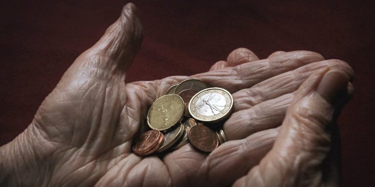 Bis zu einer halben Million Rentner leben unter Armutsgrenze ohne Sozialhilfe