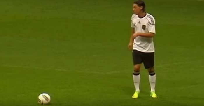 Natürlich Rassismus – Rücktritt aus Nationalmannschaft: Reaktionen auf Erklärung von Mesut Özil