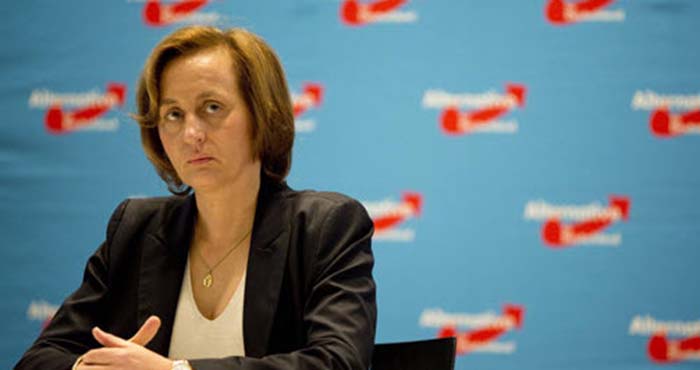 Beatrix von Storch: „Linken-Senatorin Breitenbach relativiert islamischen ,Ehrenmord'“