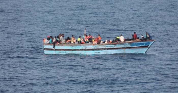 Italien: Bootsflüchtling vergewaltigt Minderjährige an Strand