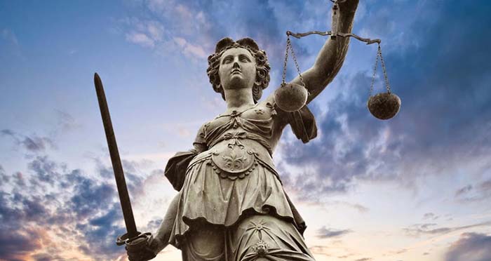 Erfolgreiche Klage eines Bürgers! Saarland: Verfassungsgericht kippt Ausgangsbeschränkungen