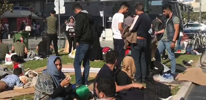Griechenland: Migranten betteln um Festnahme um länger im Land bleiben zu dürfen