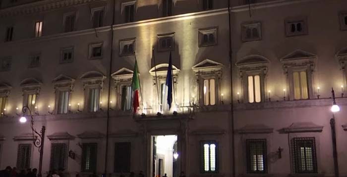 Budgetstreit mit Brüssel: Italiens Regierung bleibt stur