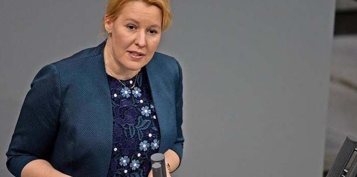 AfD: Unfassbar! SPD-Bundesfamilienministerin Giffey lässt unsere Kinder ausspionieren