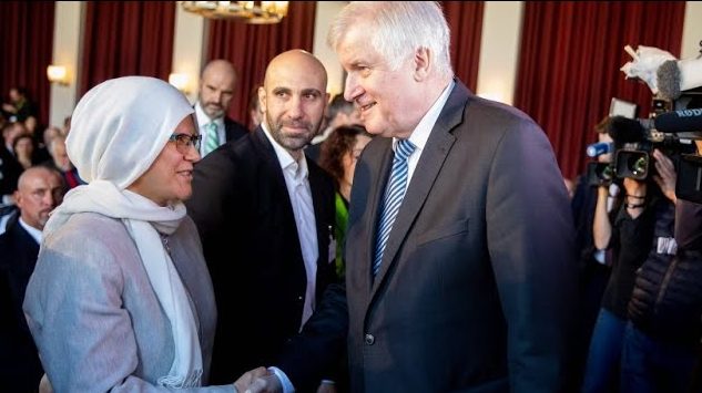 Utopische Vorstellung: Seehofer will einen Islam für Deutschland