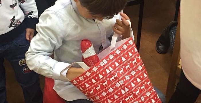 Was zum Schmunzeln: 9-Jähriger unzufrieden mit Weihnachtsgeschenken und ruft Polizei