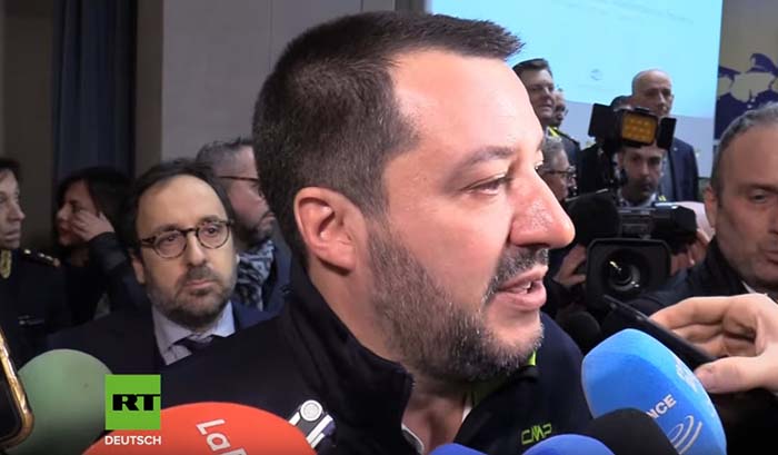 Salvini unterstützt Gelbwesten: „Macron schadet dem französischen Volk“