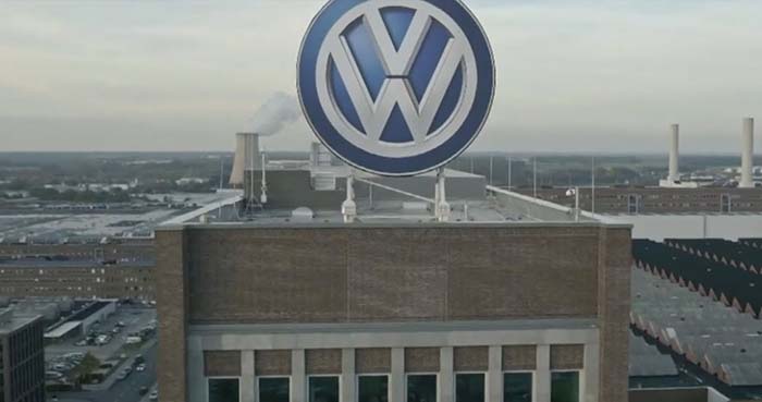 E-Auto-Markt bricht ein: VW muss Mitarbeiter entlassen