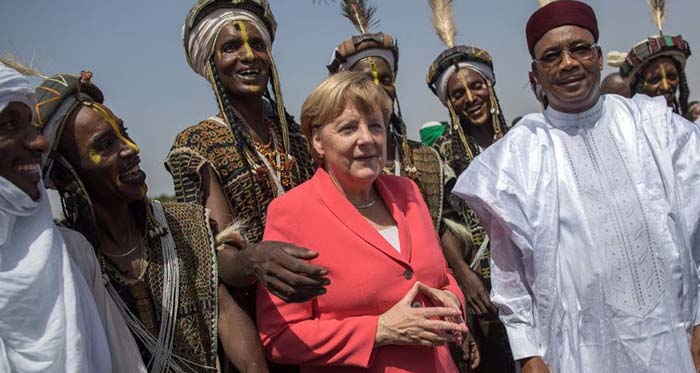 Merkel besucht Burkina Faso, Mali und Niger: Rund 2.000 „Flüchtlinge“ aus diesen Ländern sind ausreisepflichtig