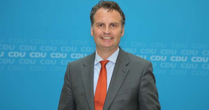 Innen-Staatssekretär Krings fordert nach Randale in Düsseldorfer Schwimmbad Überprüfung der Aufenthaltsrechte
