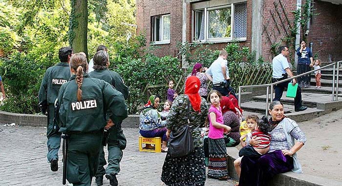 Es wird immer mehr verschwiegen: Bayerns Polizei soll nicht mehr „Sinti“ und „Roma“ schreiben