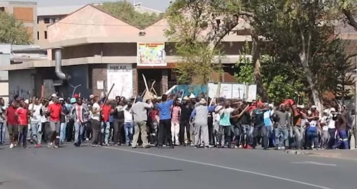 Südafrika: „Wir werden sie töten“ – Heftige Proteste gegen Ausländer in Johannesburg