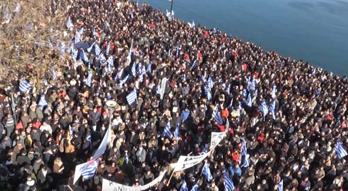 Griechen haben die Nase voll: Proteste gegen Flüchtlingslager auf Insel Lesbos