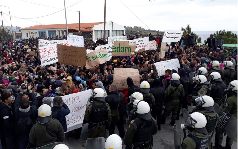 Migranten-Proteste auf Lesbos: Sofort aufs griechische Festland und danach in andere EU-Staaten