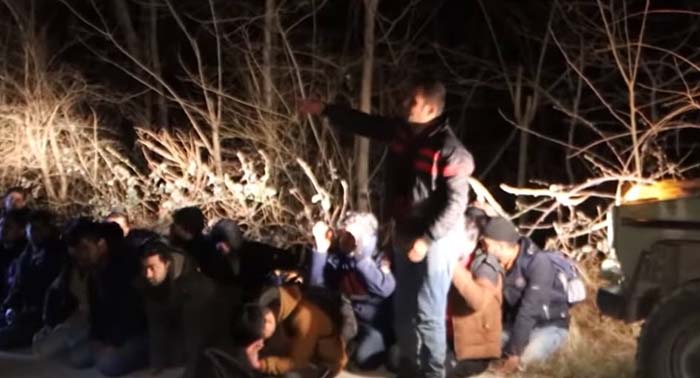 Belohnung für illegale Einreise! Griechenland: 1800 Migranten dürfen nun doch Asyl beantragen