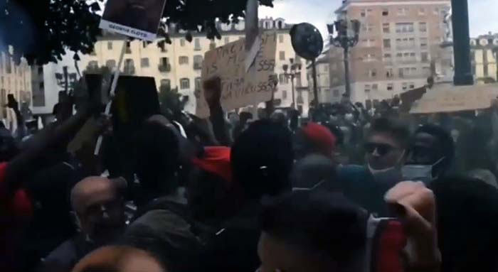 „Fuck The Police“ – Auch in Turin drehen Schwarzafrikaner durch