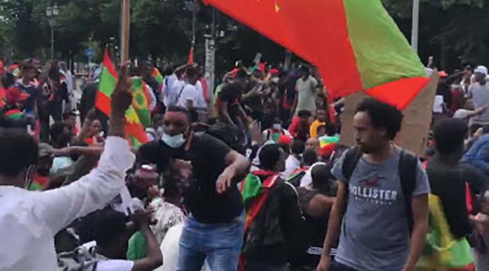 Berlin: Migranten aus Eritrea blockieren Straßenkreuzungen