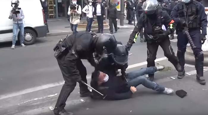 Paris: Ausschreitungen bei Gelbwesten-Protest