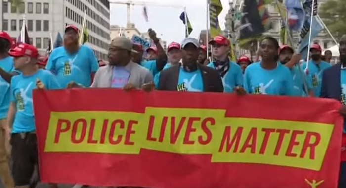 Schwarze für Trump: „Police Lives Matter“