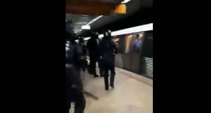 Paris: Migranten spucken Passagiere in U-Bahn an – Polizeieinsatz