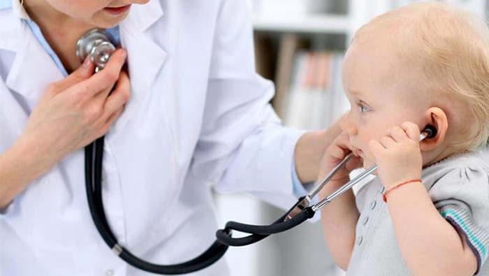 Appell einer Kinderärztin: „Bitte warnt alle Eltern vor der Covid Impfung für Kinder“