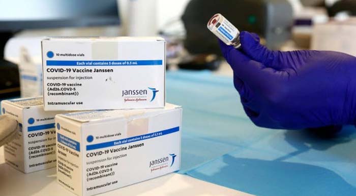 Hammer: Der Beipackzettel vom Johnson & Johnson Corona Impfstoff