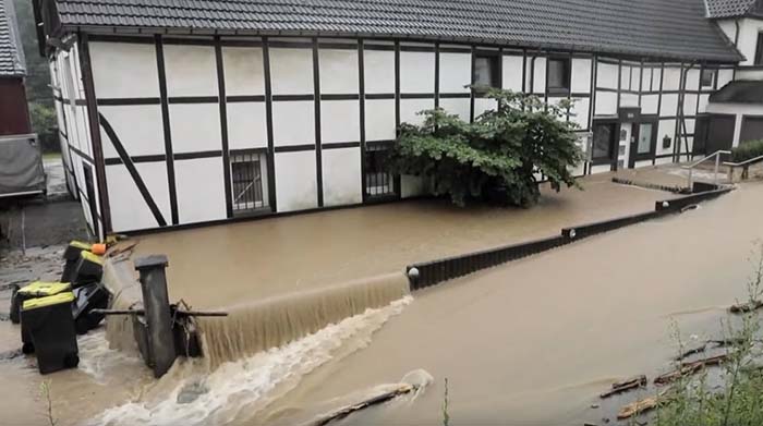 Aktuelle Videos zum Unwetter in Deutschland