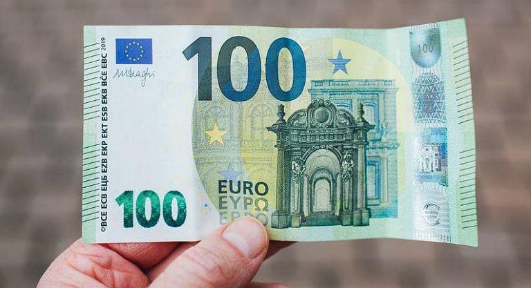 Die Niederlande machen den Anfang – und will alle Transaktionen über 100 € überwachen