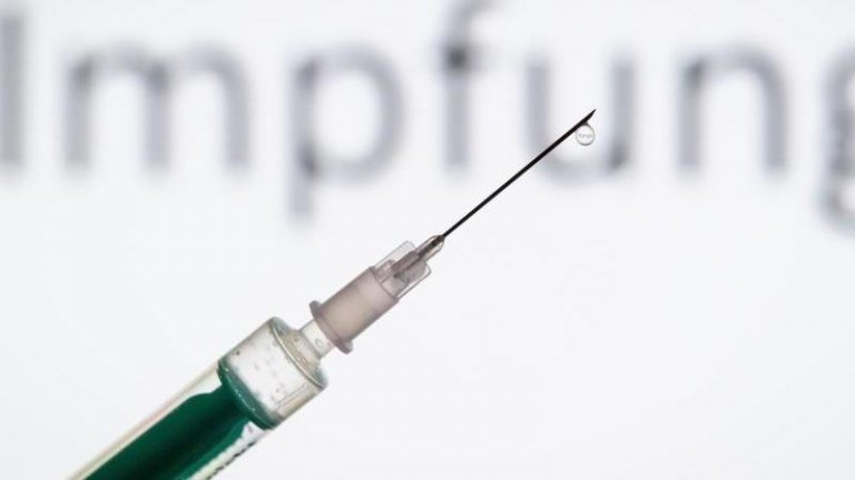 Großbritannien will nun Impf-Truppen von Tür zu Tür schicken