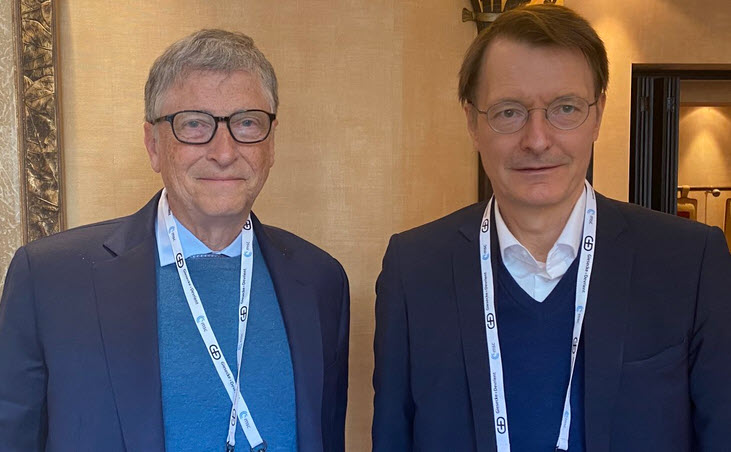 Toxische Verbindung auf einem Foto: Bill Gates und Karl Lauterbach - ohne Maske und Abstand | Politikstube