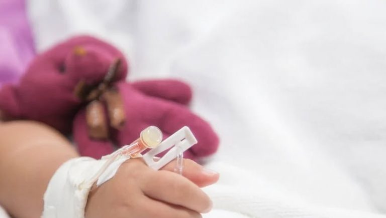 Kindersterblichkeit explodiert seit Impfung der unter 15-Jährigen