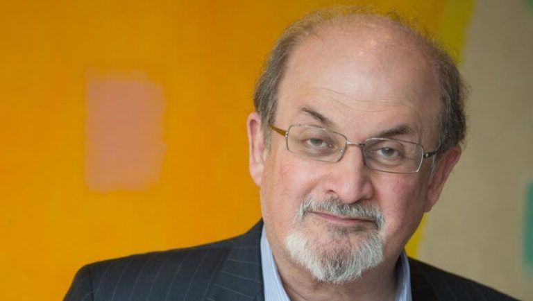 Bei Lesung in den USA: Messer-Attacke auf Star-Autor Salman Rushdie